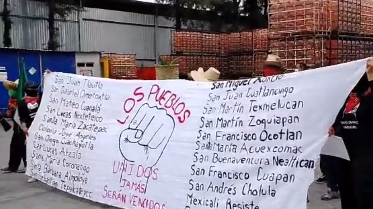 Pueblos Unidos efectuaron una misa en celebración a los 5 meses de cierre de la Planta de Bonafont en Juan C Bonilla