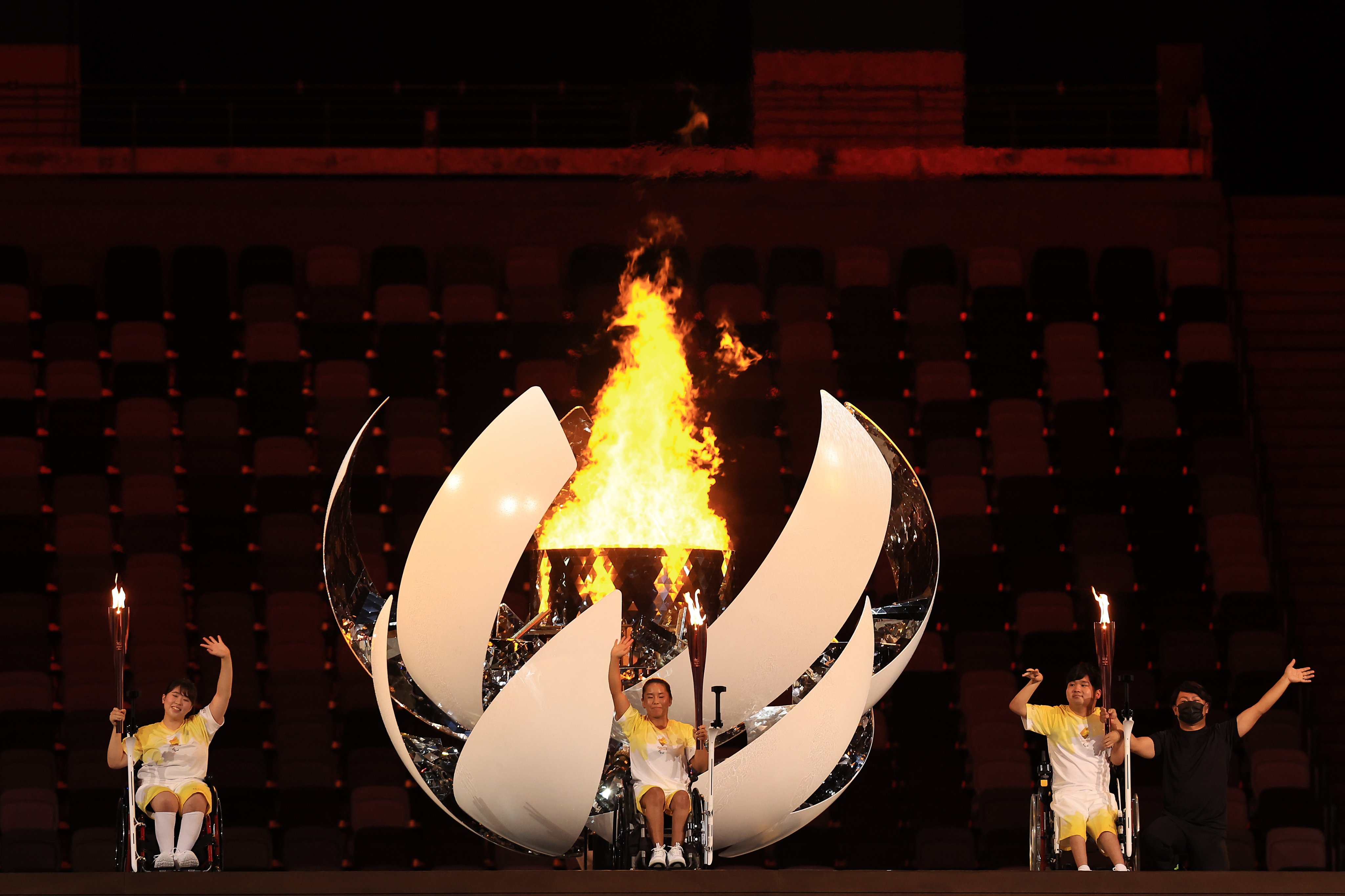 Con espectacular ceremonia, inauguran los Juegos Paralímpicos de Tokio 2020