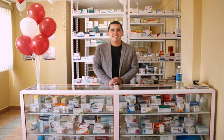 Alcalde de Nanacamilpa inaugura farmacia municipal
