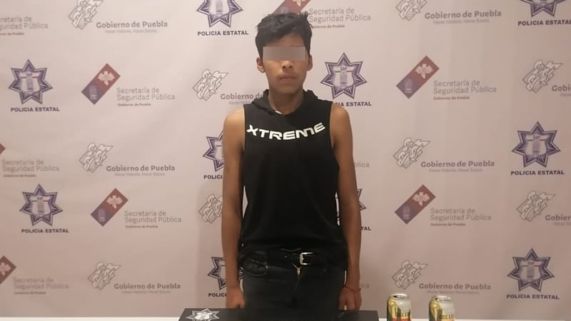 Narcomenudista de Tehucán es detenido en posesión de "cristal"; forma parte de un grupo delictivo