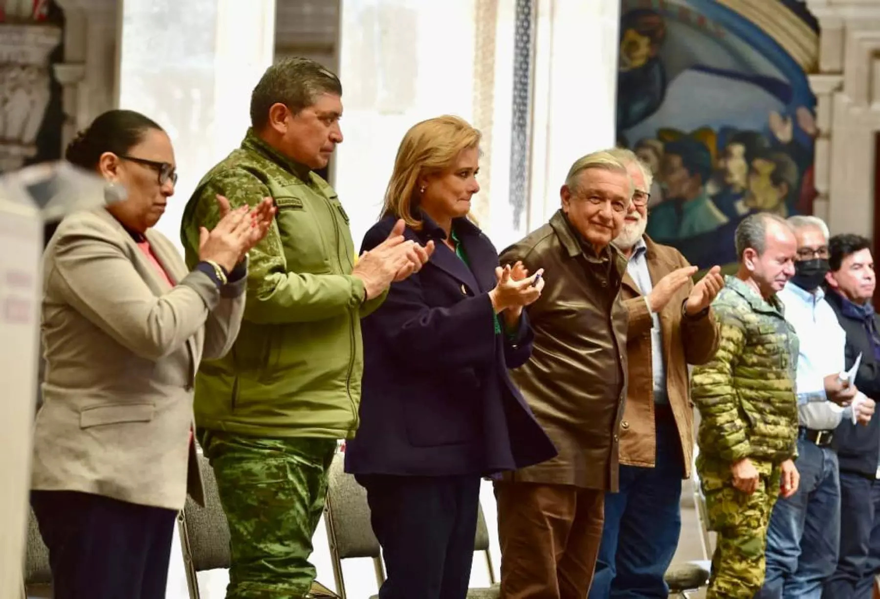 AMLO ordena abrir todos los archivos e instalaciones para investigar periodo de "Guerra Sucia"