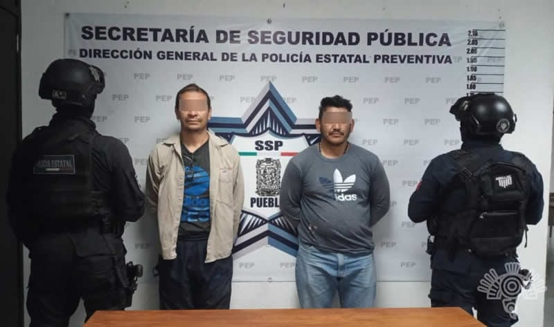 Policía detiene a dos hombres en posesión de una pipa con "huachigas" en San Martín Texmelucan