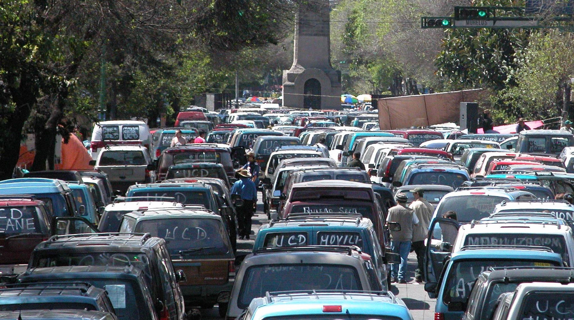 Inicia en Palacio Legislativo análisis del decreto para regularizar autos “chocolates”