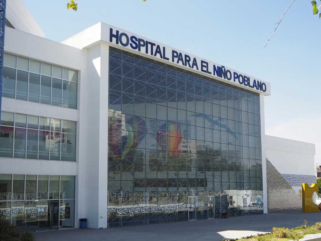 Dos pacientes se encuentran hospitalizados y aún graves tras explosiones de pirotecnia en Puebla