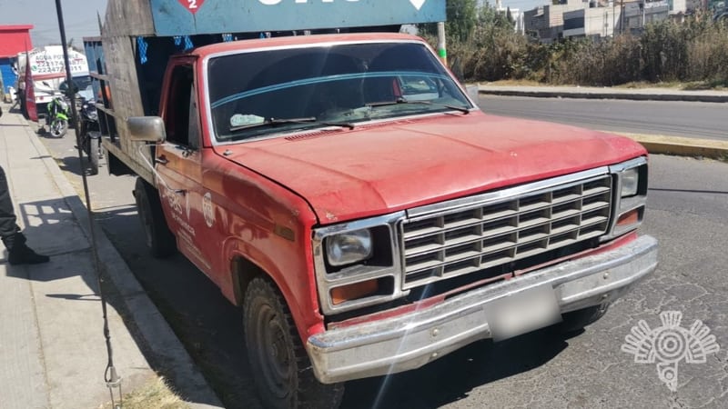 Sergio M. fue detenido en San Lorenzo Almecatla por transportar tanques de gas de procedencia ilícita