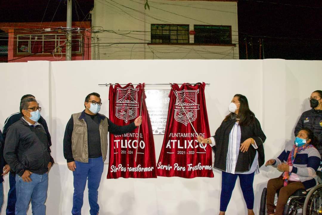 Ariadna Ayala entrega rehabilitación de canchas de la colonia El Carmen