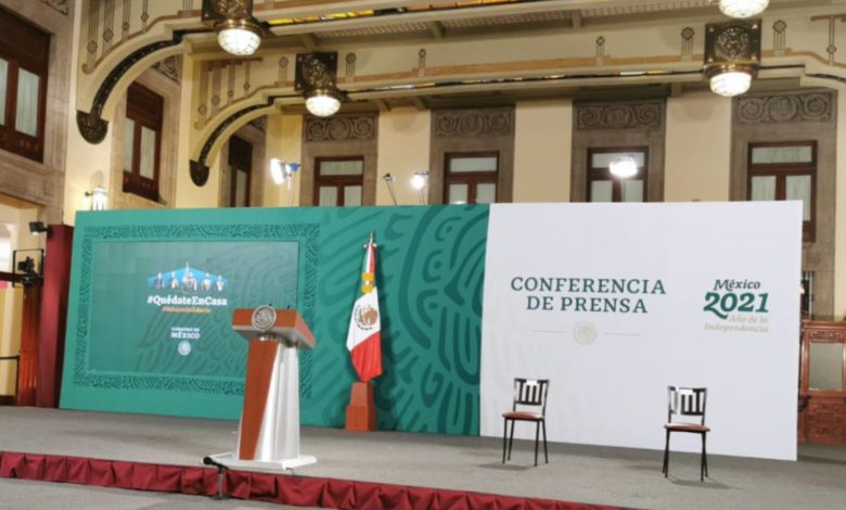 AMLO debe suspender su mañanera a partir de abril para no influir en las elecciones: INE