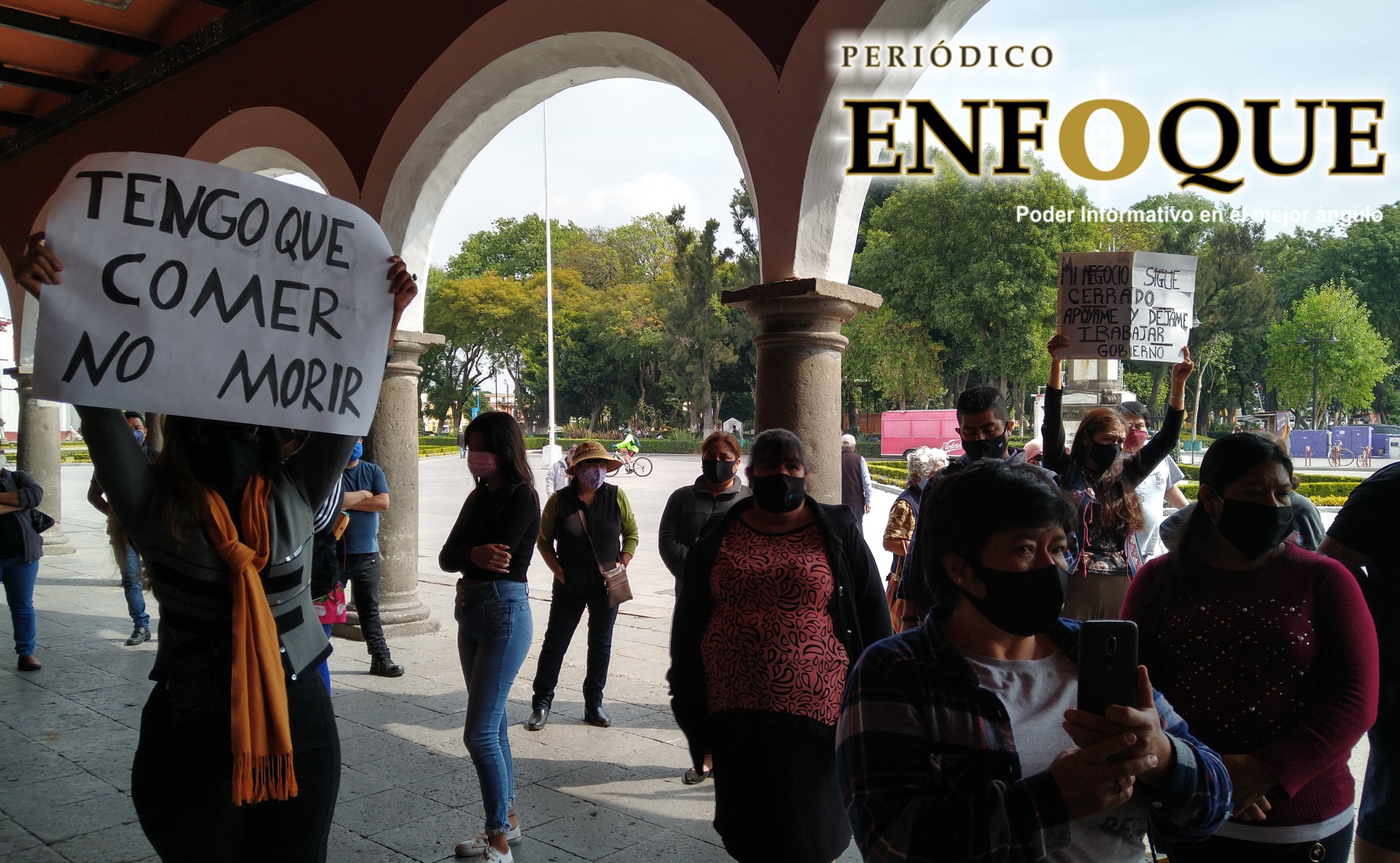 "Necesitamos comer, necesitamos vender", claman comerciantes de Cholula 