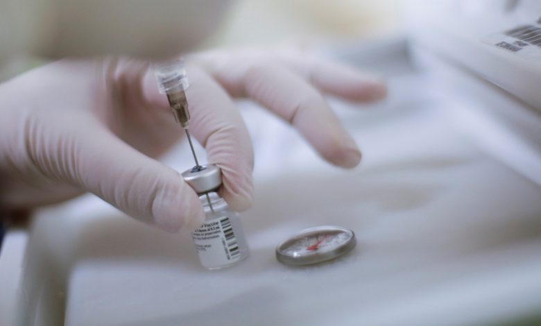 Por acuerdos con la OMS, empresas no podrán comprar vacunas contra la COVID-19: CCE