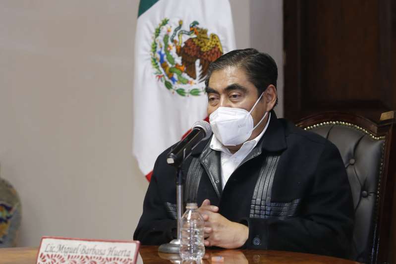 Gobernador Miguel Barbosa avala castración química para violadores en Puebla