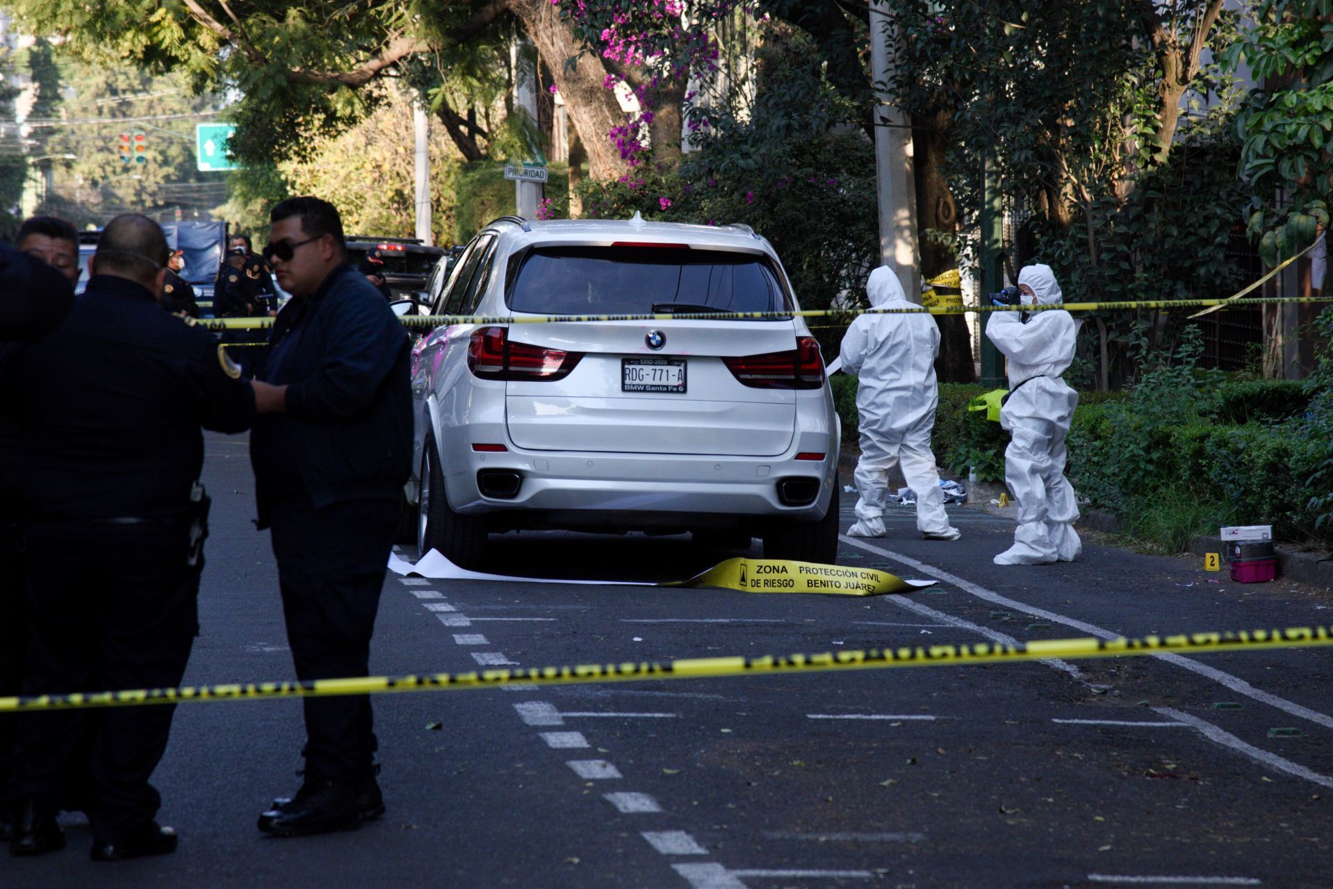 Ataque a balazos en la Nápoles deja dos muertos, entre ellos un policía de CDMX