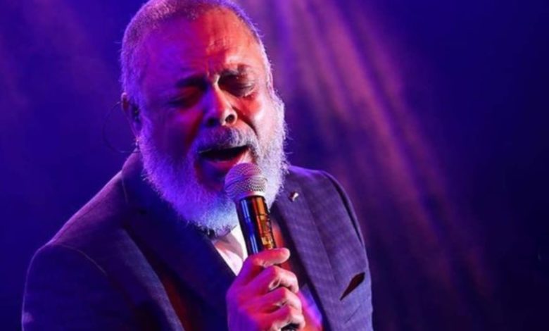 Ya un año en pandemia y Francisco Céspedes asegura que Covid-19 no existe