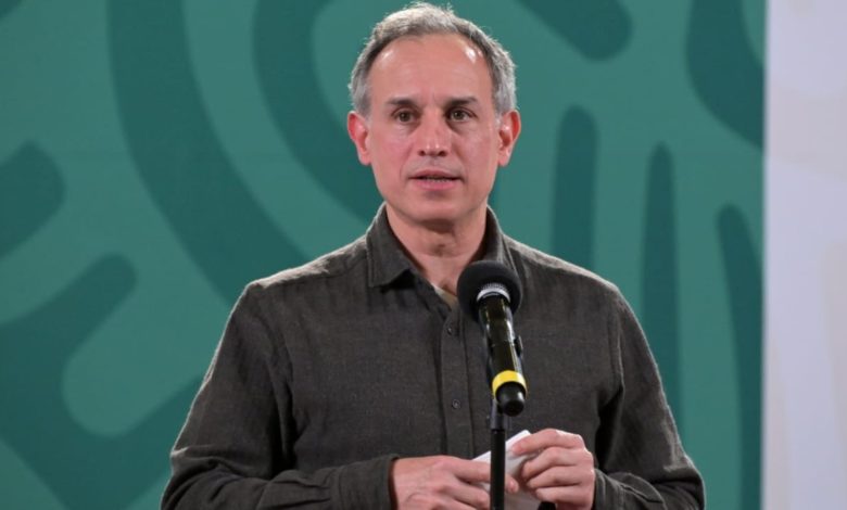 “Los enfermos casi no viajan”, dice López-Gatell y las redes sociales enfurecen