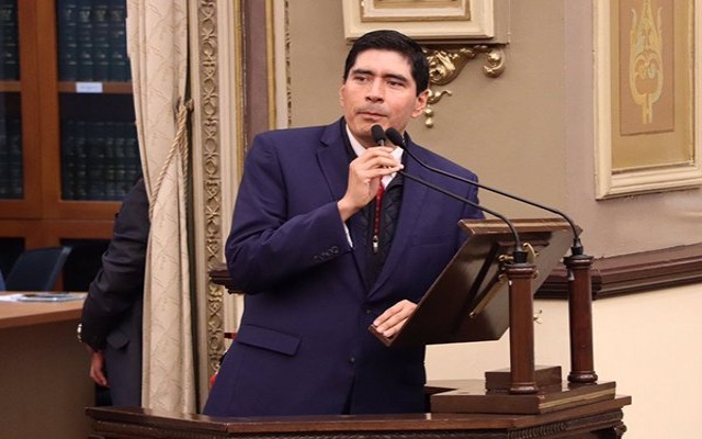 Fiscalía a Carlosa Morales por desvío de recursos durante su gestión como alcalde de Huejotzingo