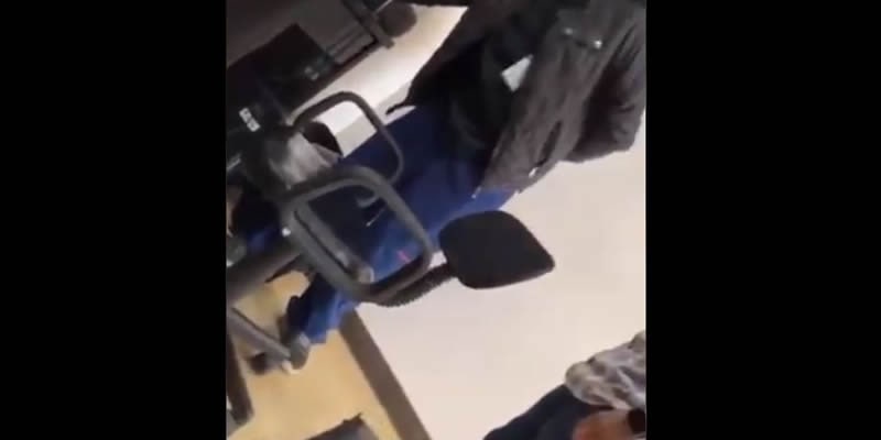 Médicos del ISSSTEP son exhibidos planeando "empedar" a internas para aprovecharse de ellas (Video)