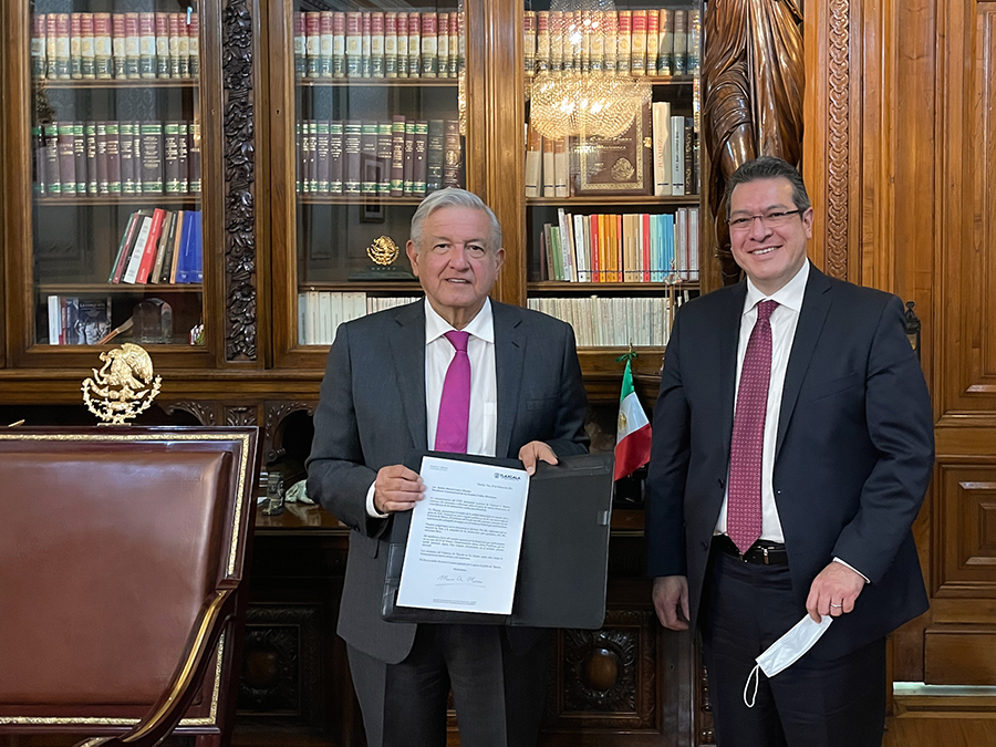 Marco Mena se reúne con AMLO; se adhiere al acuerdo nacional por la democracia