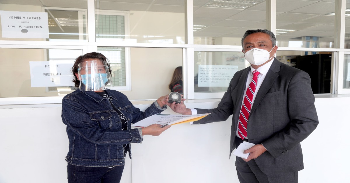 Reconocimiento a la vocación y calidad de los docentes tlaxcaltecas: RLM