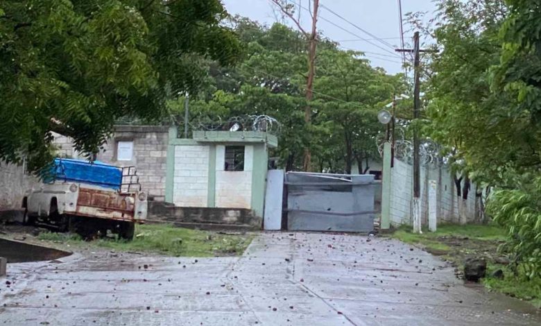 Habitantes toman cuartel del ejército y se enfrentaron con militares para exigir operativos