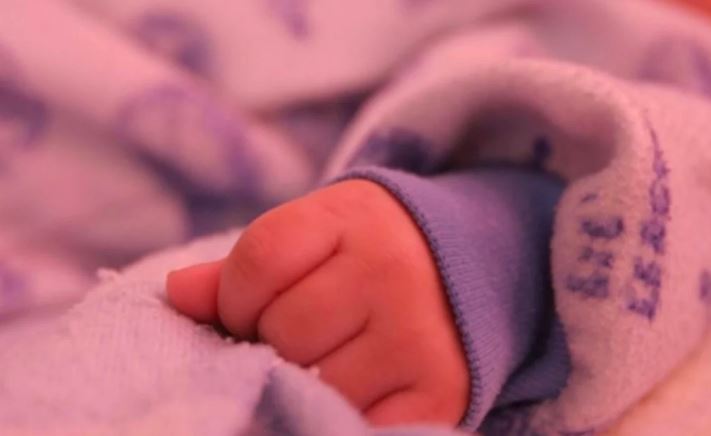 Parejas del mismo sexo podrán tener hijos a través de madres sustitutas en Israel