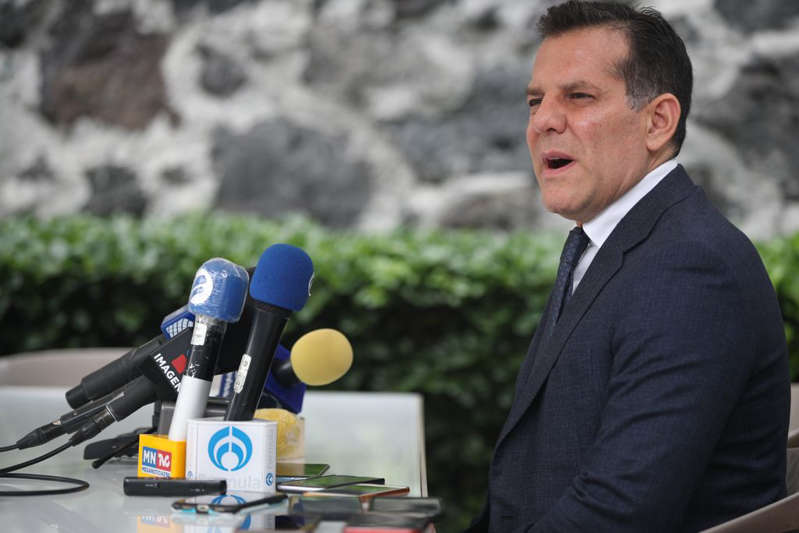 Sergio Arturo Ramírez renuncia como representante legal de Robles