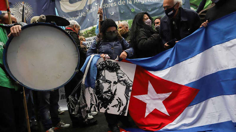 Tras históricas protestas, cubanos reciben así las medidas del gobierno