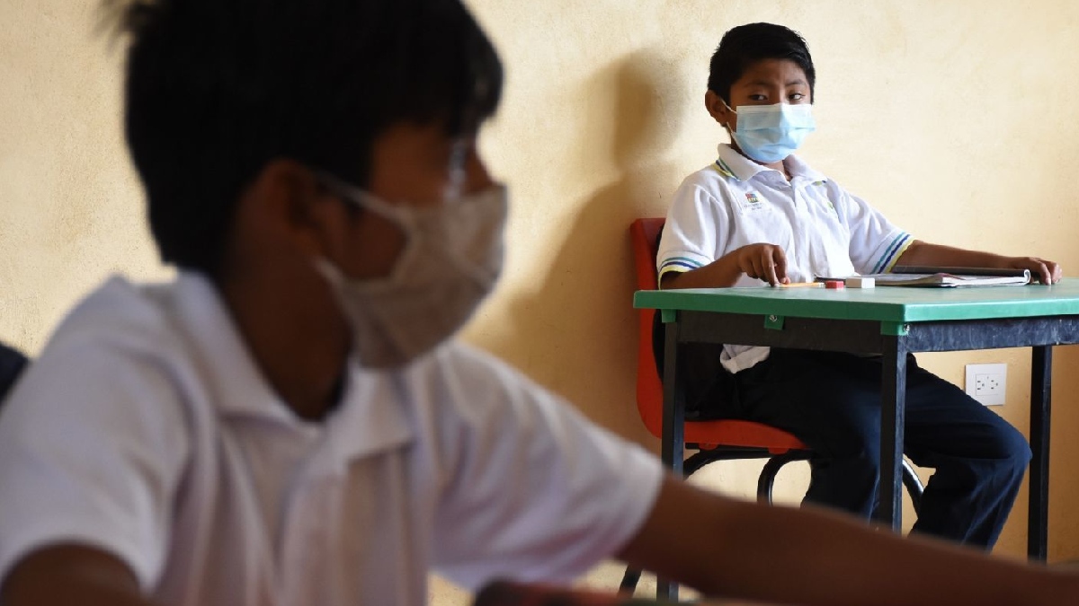 Padres de familia piden a autoridades garantizar un retorno seguro a clases