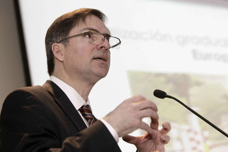 Apoyan a Ecuador en su camino por la reactivación económica: El Banco Mundial 