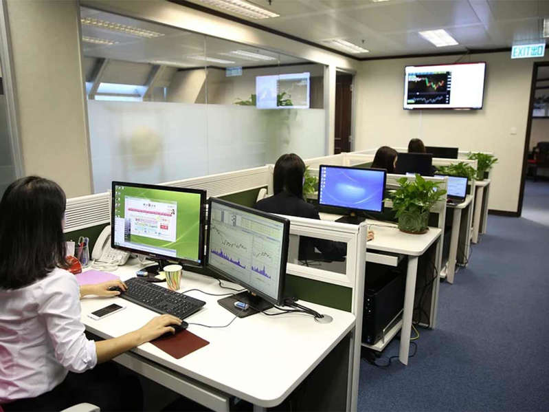 Colaboradores de Gobierno regresarán a sus oficinas oficialmente el lunes