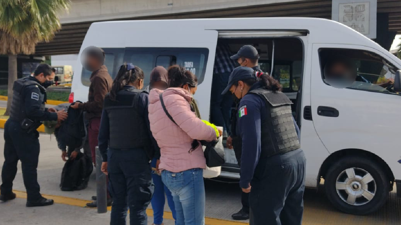 Continúan los Operativos de “Pasajero Seguro” en el transporte público de San Andrés Cholula 