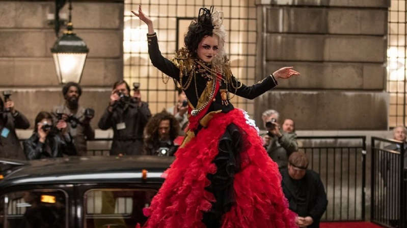 Taller de costura en México hizo vestidos para Cruella.