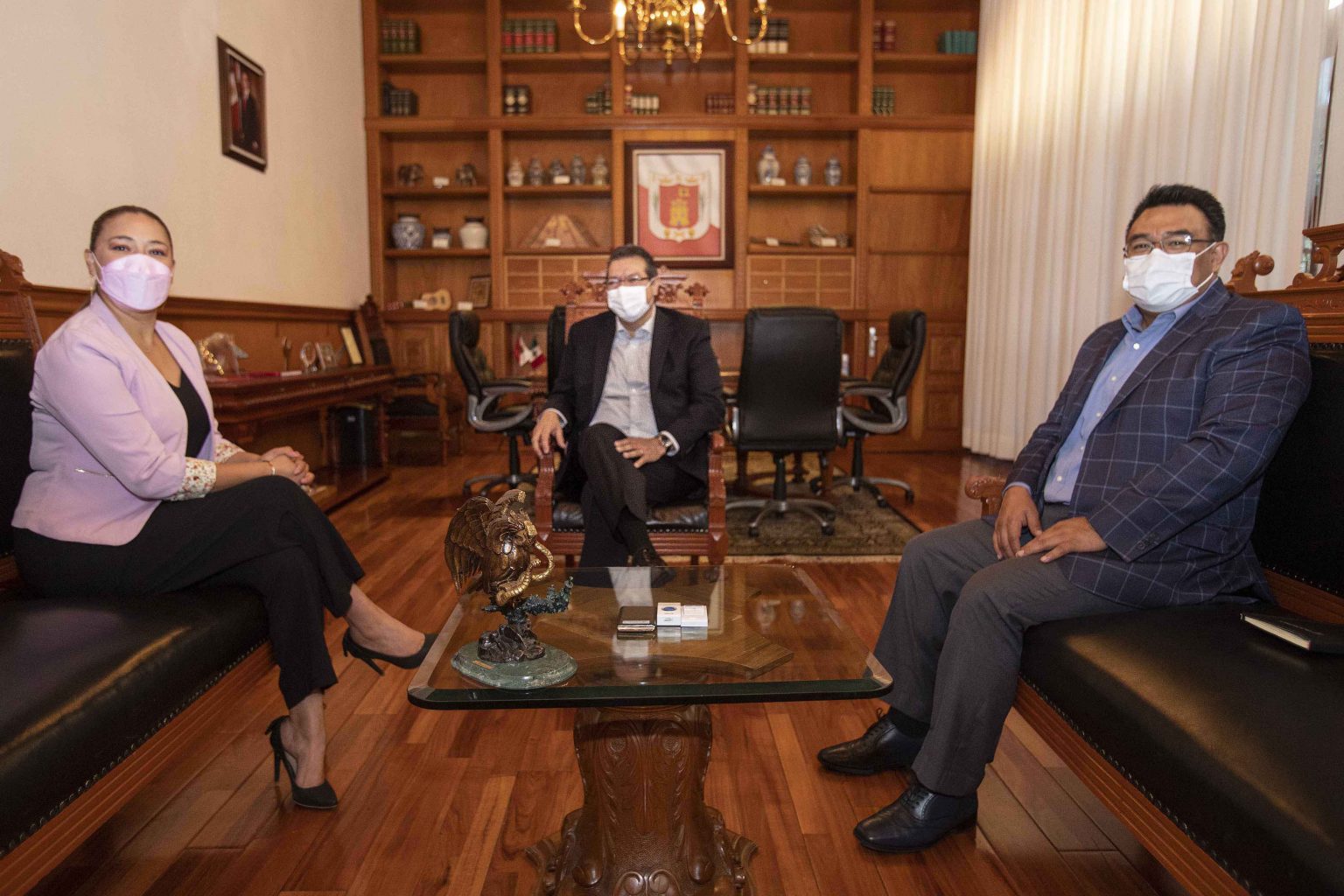 Marco Mena ratifica compromiso de respeto y transparencia para trabajar con el Congreso del Estado