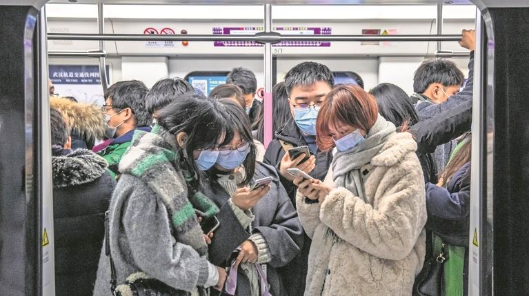 EU pide a China "cooperación y transparencia" sobre origen de la pandemia El secretario de Estado de Estados Unidos, Antony Blinken, instó este viernes a China a una mayor "cooperación y transparencia" sobre los orígenes del coronavirus