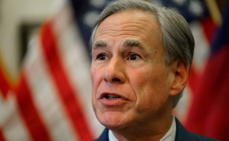 Texas advierte que endurecerá medidas contra migrantes y seguirá con el muro