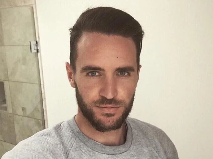 Él es Timothy Stokely el millonario creador de OnlyFans