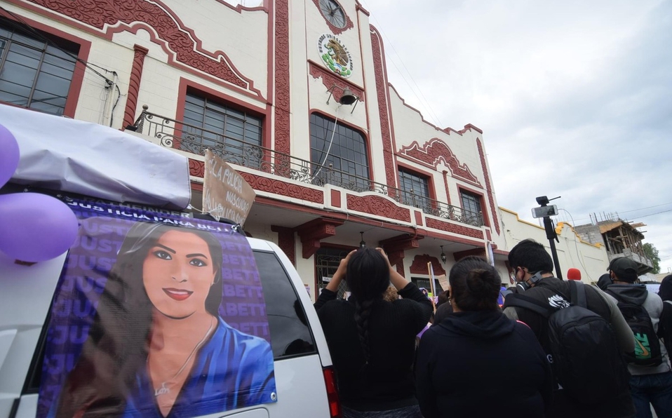 Detienen a 7 policías involucrados en la muerte de la doctora Betty en Hidalgo