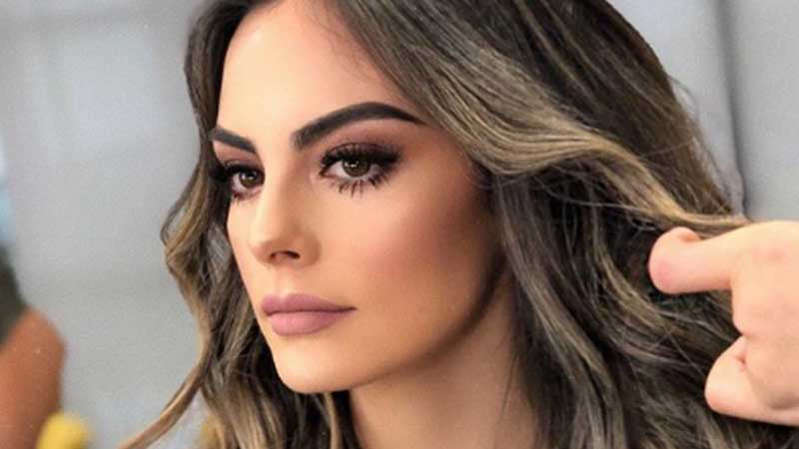 Ximena Navarrete anunció que está embarazada .