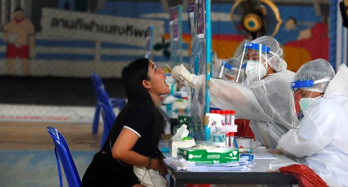 Casos semanales de Covid vuelven a subir en el mundo tras 2 meses de descenso: OMS