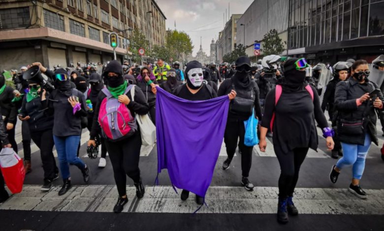 Feministas alistan protestas y contracampaña hacia Salgado Macedonio en Guerrero