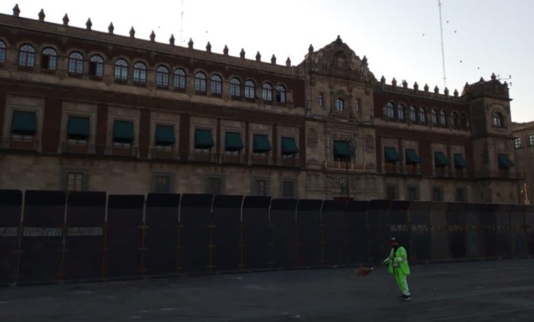 “Tienen miedo”: dicen feministas tras blindaje de Palacio Nacional previo a marcha del 8M