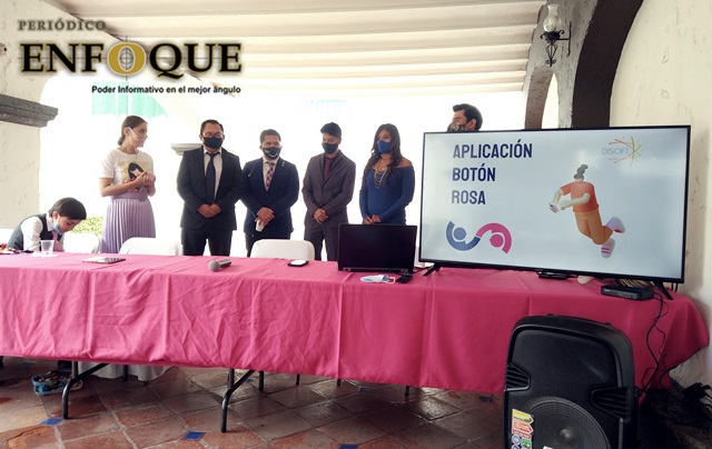 Presentan aplicación "Botón Rosa" para denunciar violencia intrafamiliar en Cholula