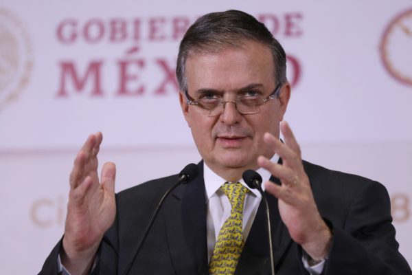 México busca realizar ensayos fase 3 de vacuna anticovid en menores de edad: Ebrard