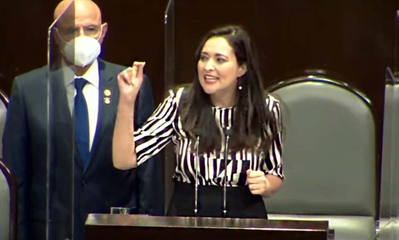 “Con 3 mordidas de panqué con marihuana una persona podría estar en un viaje por 4 días”: Diputada del PRI