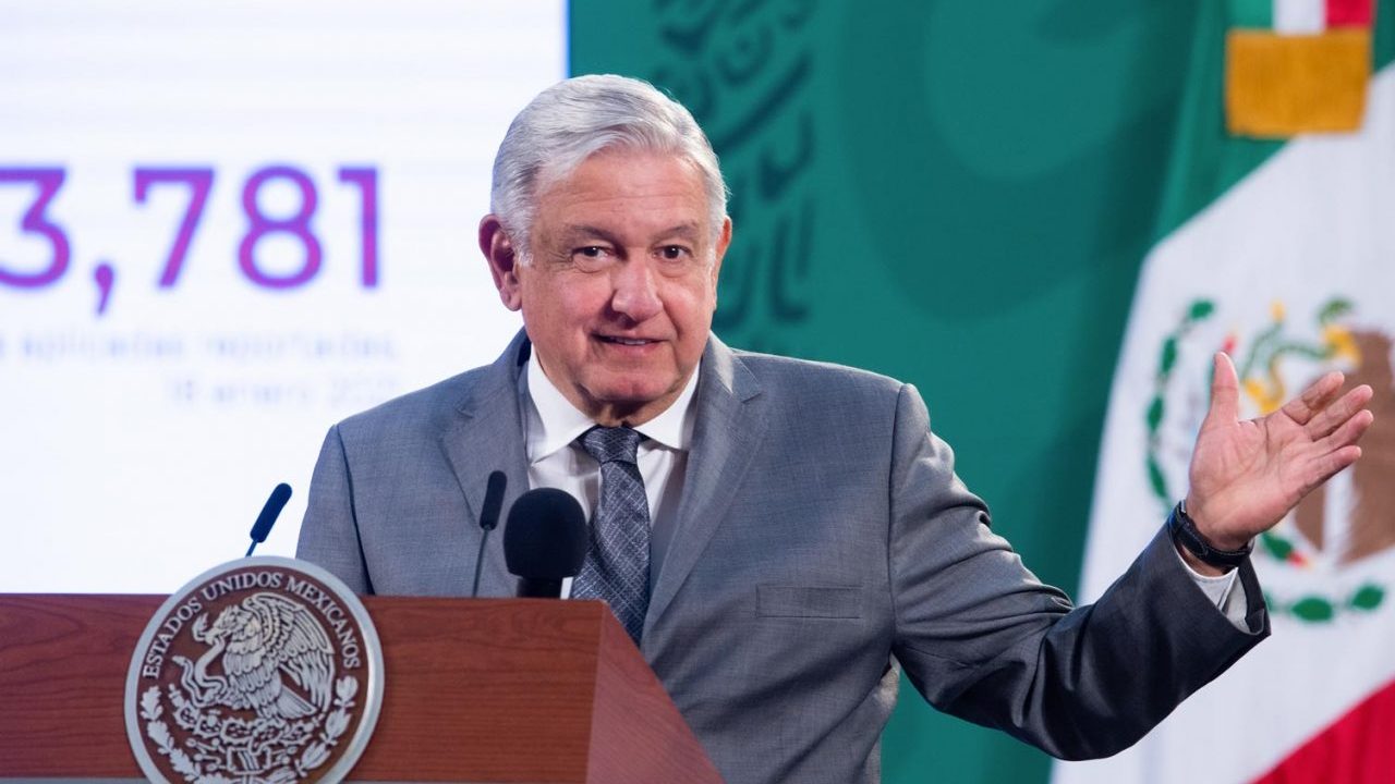 Parece que no hay relación entre vacuna anticovid y muerte de mujer en Hidalgo: AMLO