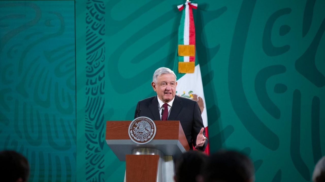 Acudiremos a Suprema Corte por suspensión provisional de ley eléctrica: AMLO