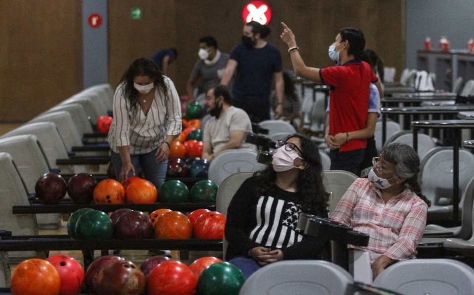 Boliches, casinos y parques de diversiones, actividades que regresan a CdMx