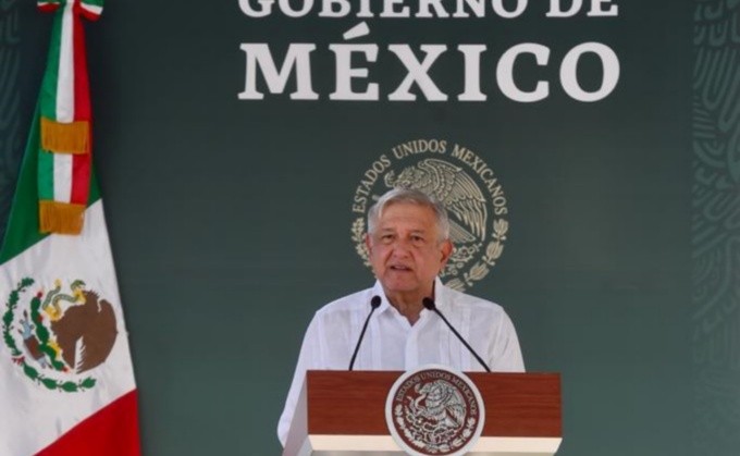 Edad para recibir pensión de adultos mayores bajará de 68 a 65 años, anuncia AMLO