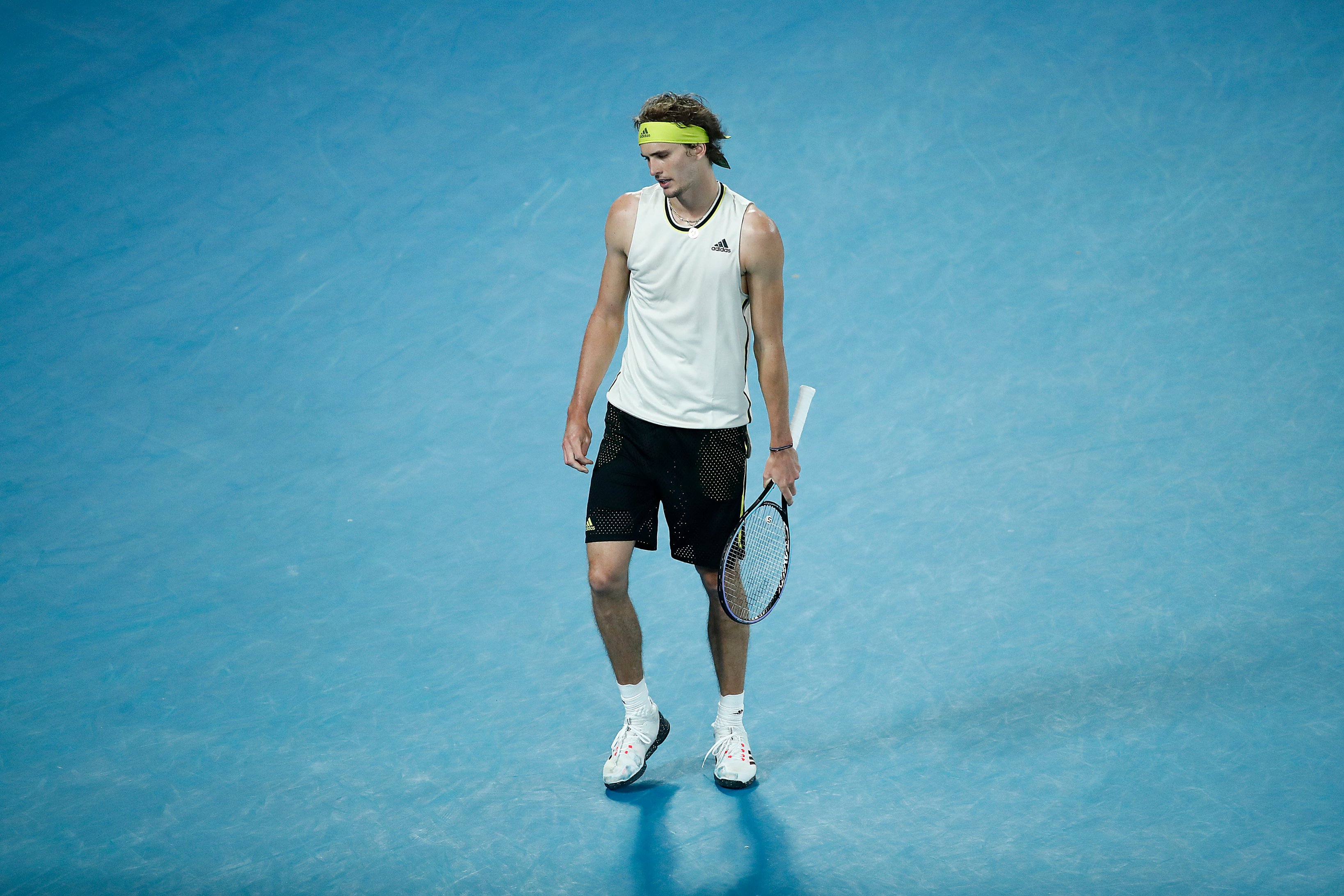 Alexander Zverev es eliminado del Masters 1000 de Miami tras caer ante Emil Ruusuvuori.