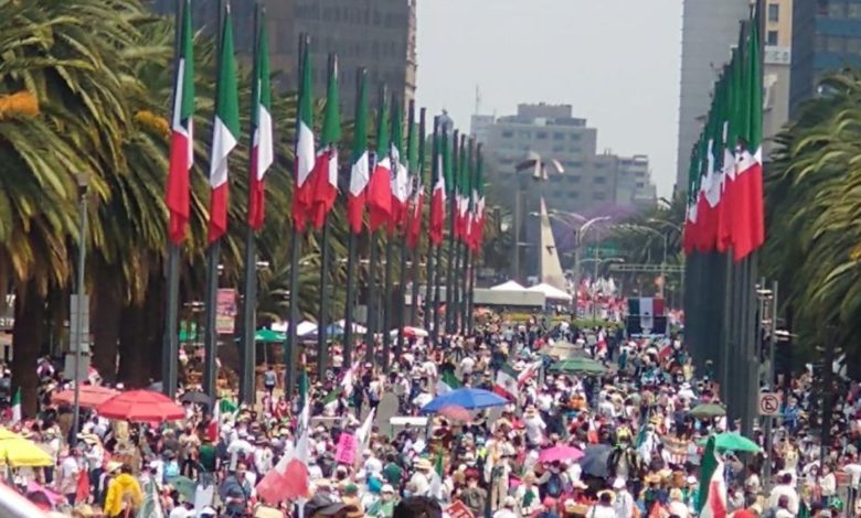 “Juicio ciudadano” de Frena declara culpable a AMLO de traición, fraude y otros delitos