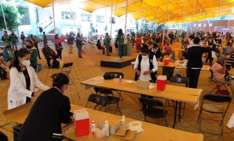 Senadores del PAN denunciarán a Morena ante la FGR por ”uso electoral” de vacunas anticovid