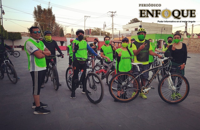 Encabezan Jaime Sánchez y Angélica Cuaya "Rodada Verde" en calles de Cholula